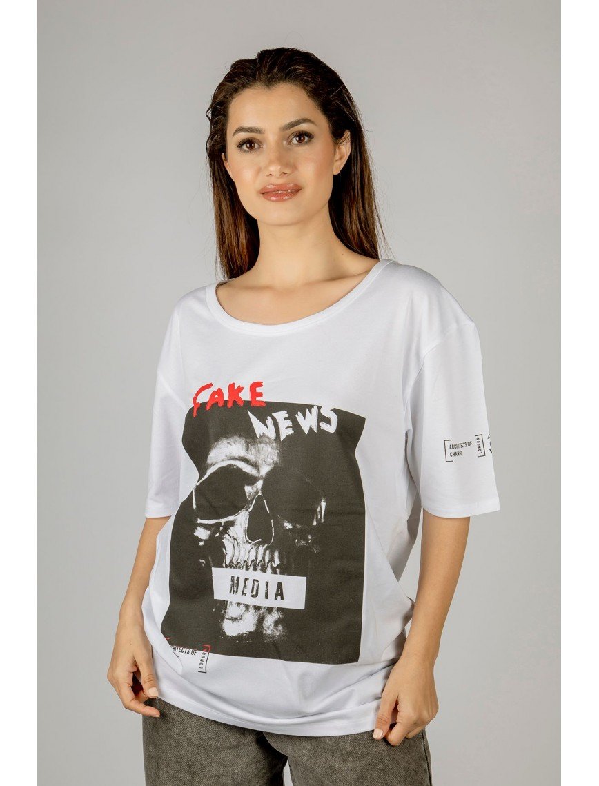 Woxxo Fake News Baskılı Unisex Oversize T-Shirt -Beyaz Lycralı Modal/Pamuk Woxxo Fake News Baskılı Unisex Oversize T-Shirt -Beyaz Lycralı Modal/Pamuk