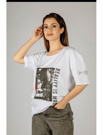 Woxxo Reality is Wrong Baskılı Unisex Oversize T-Shirt -Beyaz Lycralı Modal/Pamuk Woxxo Reality is Wrong Baskılı Unisex Oversize T-Shirt -Beyaz Lycralı Modal/Pamuk